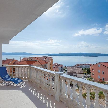 1 Bedroom Cozy Apartment In Crikvenica Eksteriør bilde