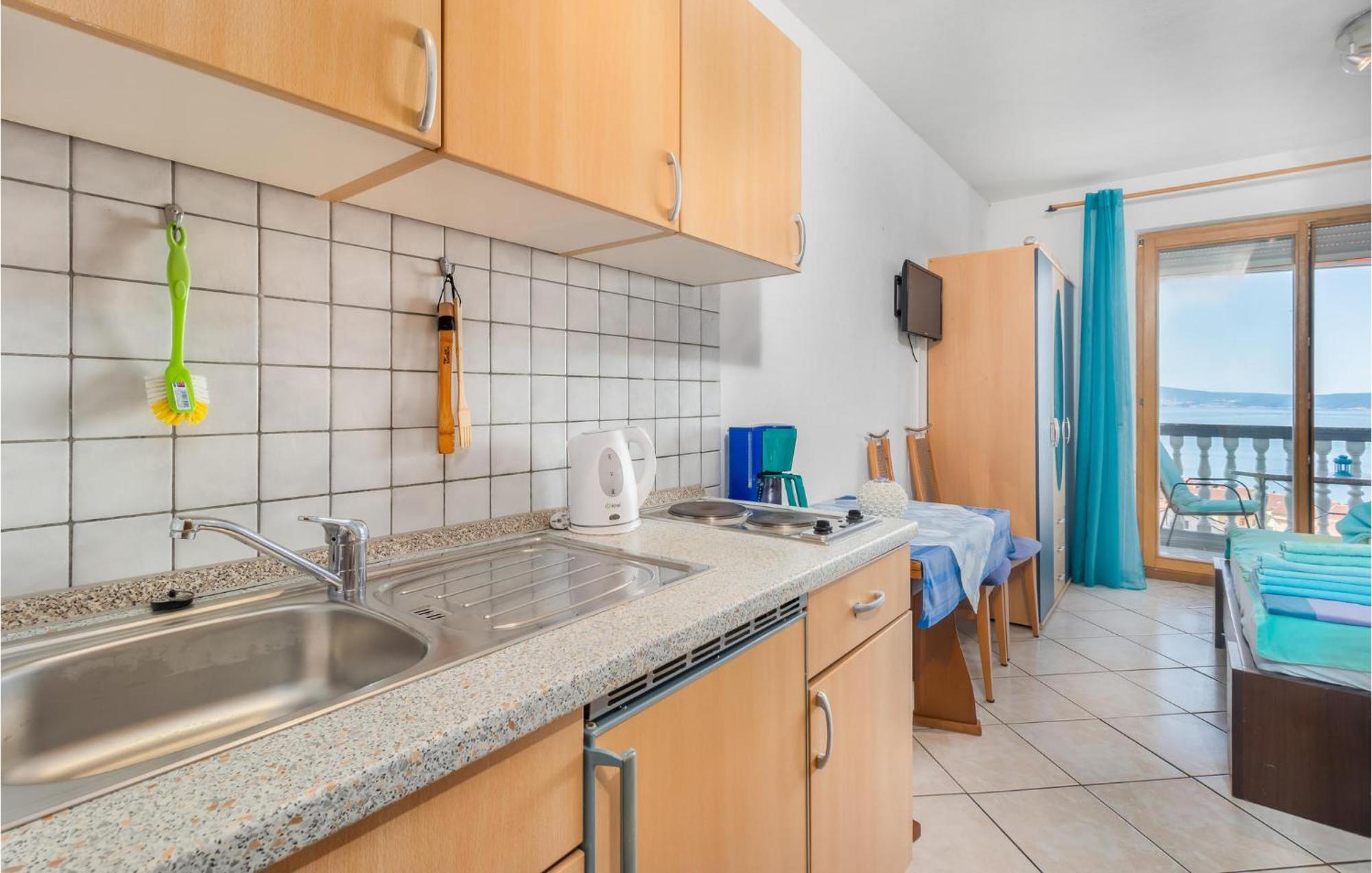 1 Bedroom Cozy Apartment In Crikvenica Eksteriør bilde
