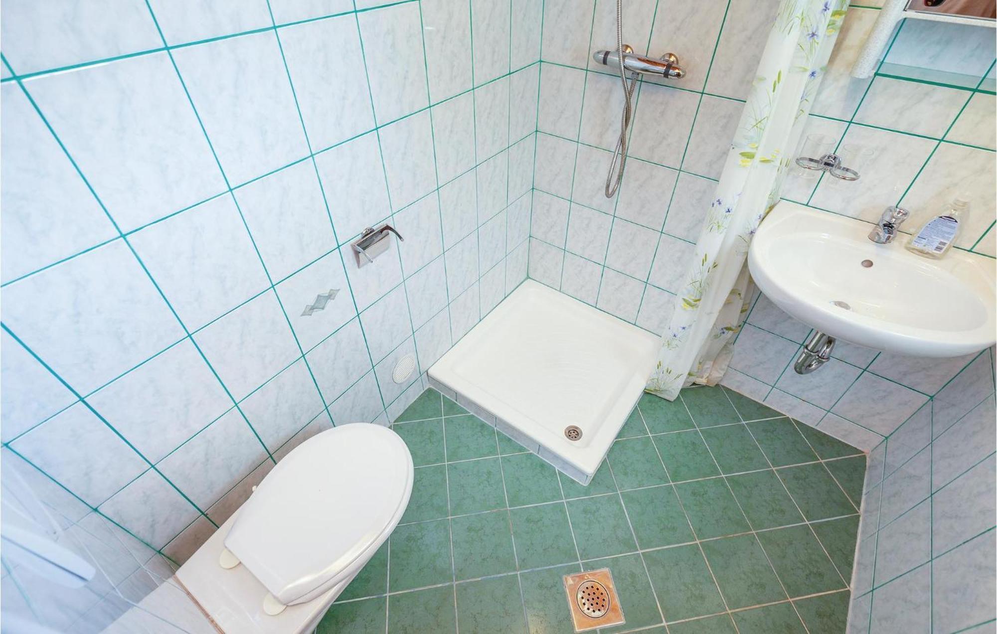 1 Bedroom Cozy Apartment In Crikvenica Eksteriør bilde