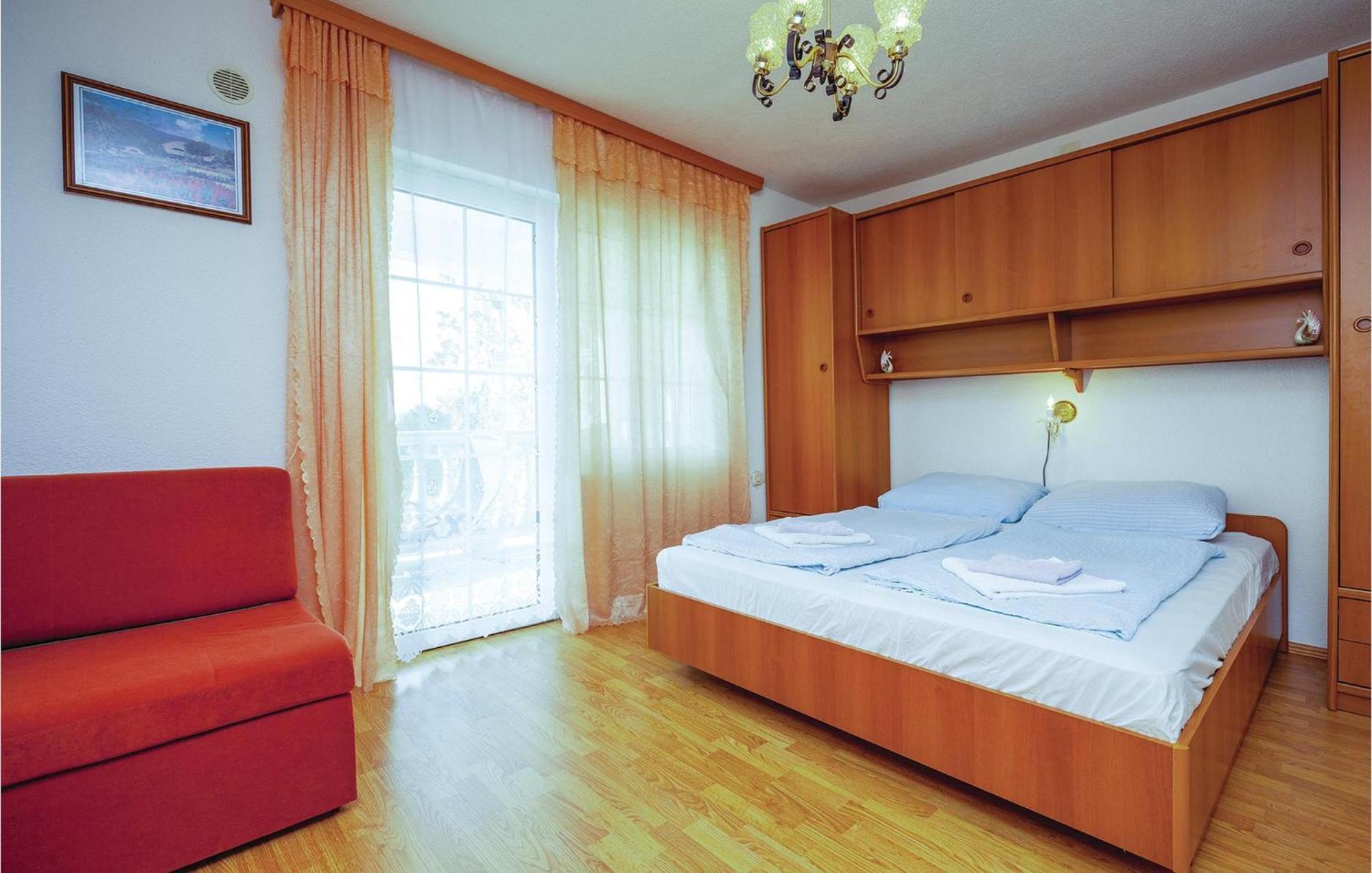1 Bedroom Cozy Apartment In Crikvenica Eksteriør bilde