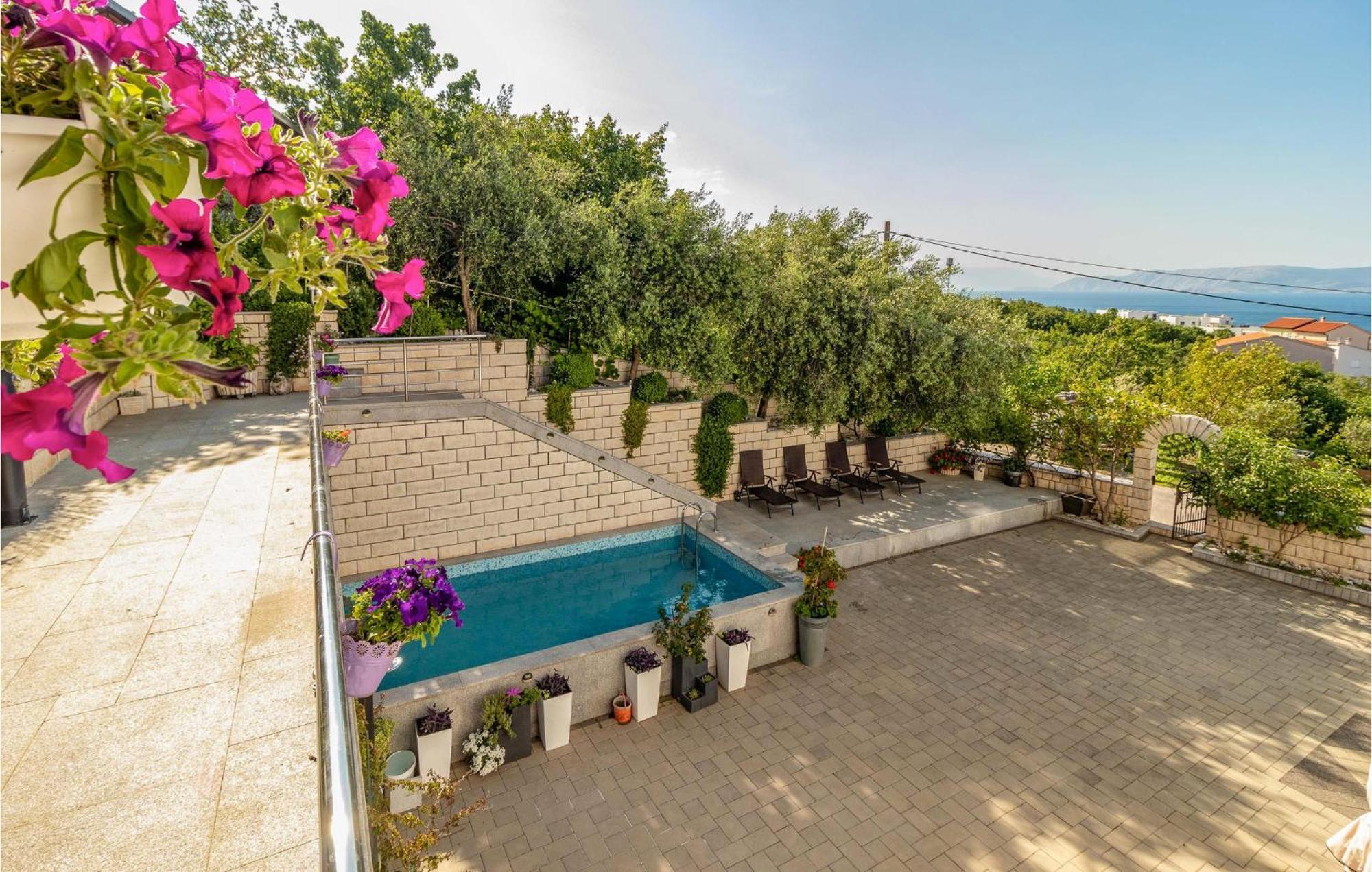 1 Bedroom Cozy Apartment In Crikvenica Eksteriør bilde