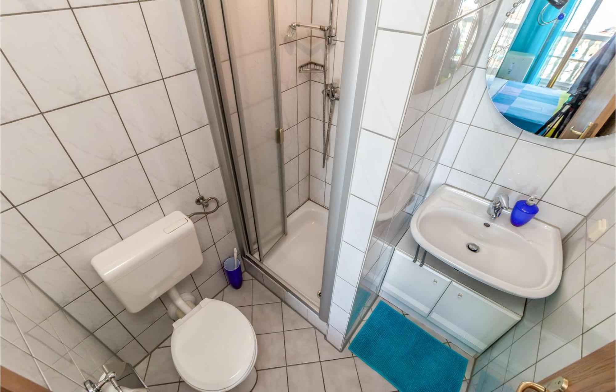 1 Bedroom Cozy Apartment In Crikvenica Eksteriør bilde