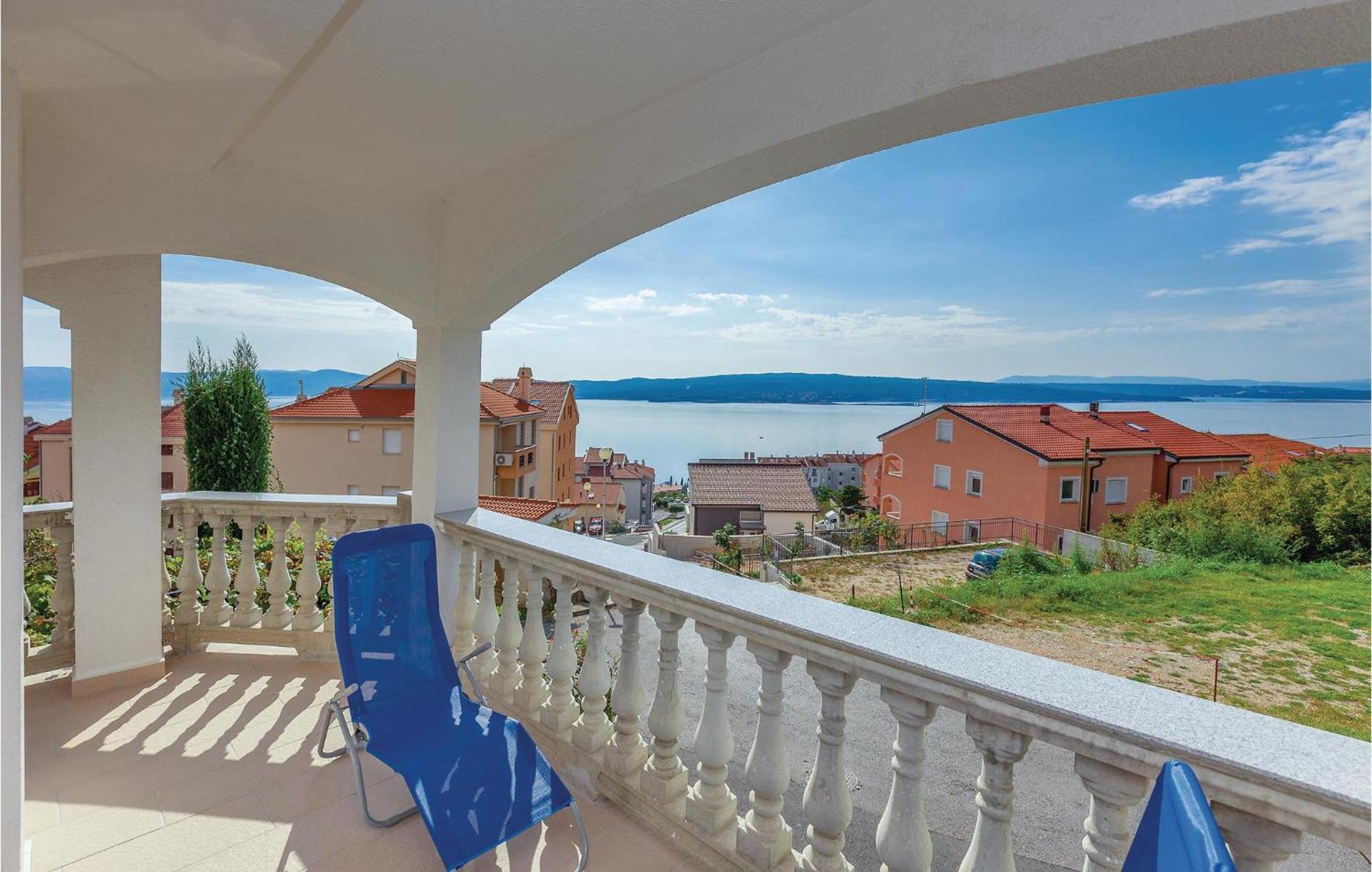 1 Bedroom Cozy Apartment In Crikvenica Eksteriør bilde